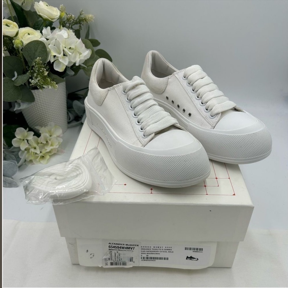 Women’s Alexander McQueen sneakers size 39.5 maiden Italy - Picture 2 of 11